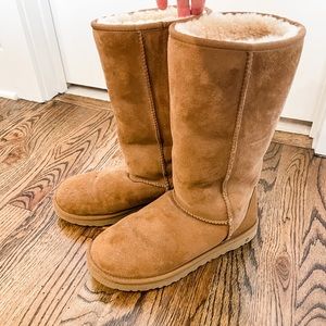 Classic Women’s Tall UGG Boots - Chestnut size 9